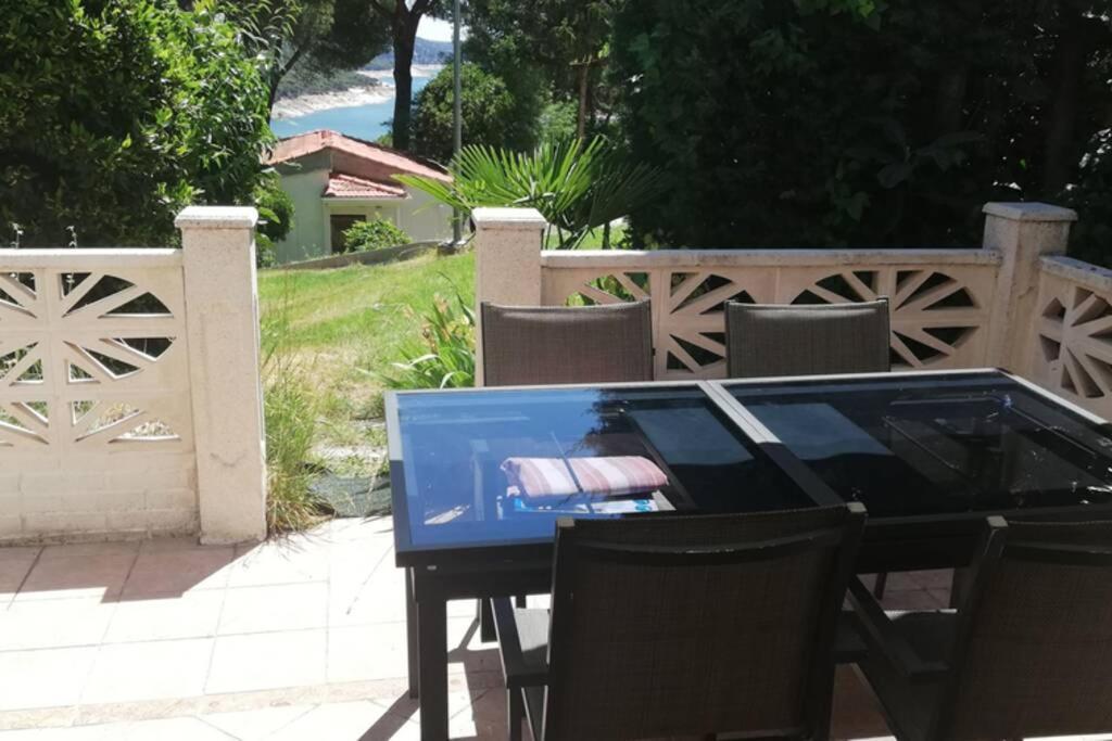 La Casita De Noe Con Vista Al Pantano De San Juan Villa ซาน มาร์่ติน เด วาลเดเกลเซียส ภายนอก รูปภาพ
