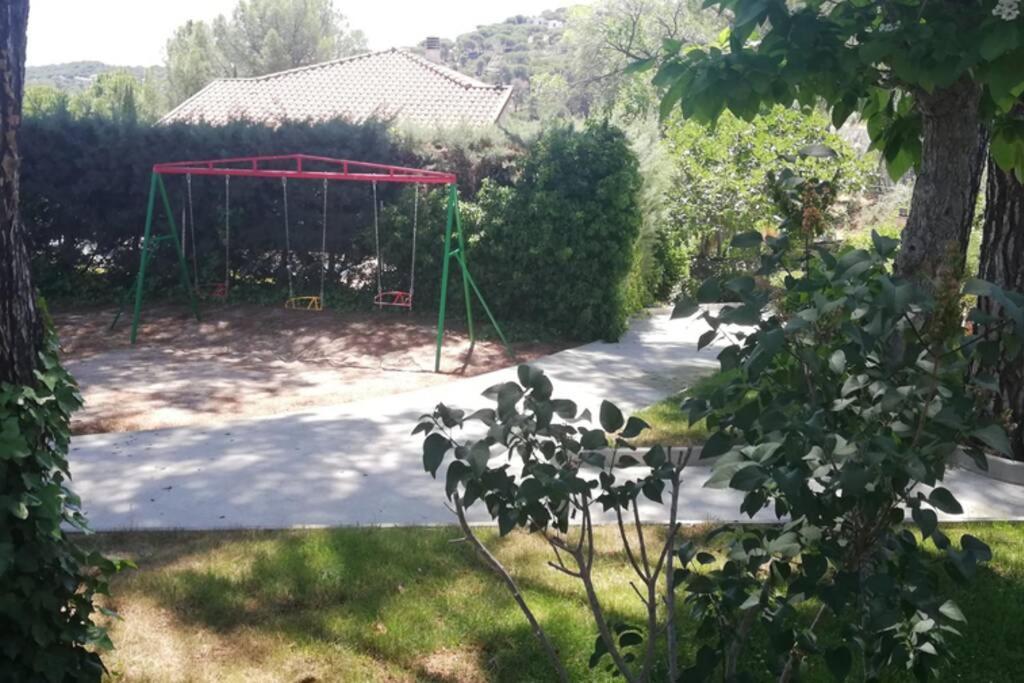 La Casita De Noe Con Vista Al Pantano De San Juan Villa ซาน มาร์่ติน เด วาลเดเกลเซียส ภายนอก รูปภาพ